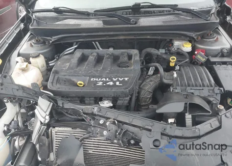 2013 Chrysler 200 Touring z USA, uszkodzony, nr VIN 1C3CCBBB7DN656014